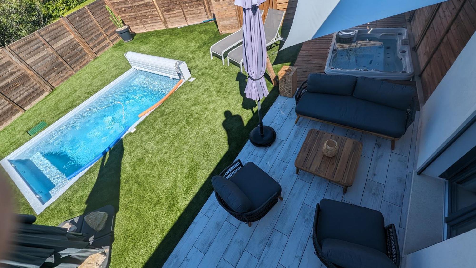 Appartement Luxe Avec Piscine Chauffee & Jacuzzi Prive - Cote D'Azur Roquefort-les-Pins Exterior photo